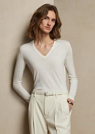 Cream Women’s Ralph Lauren Wool Long-Sleeve V-Neck Sweaters